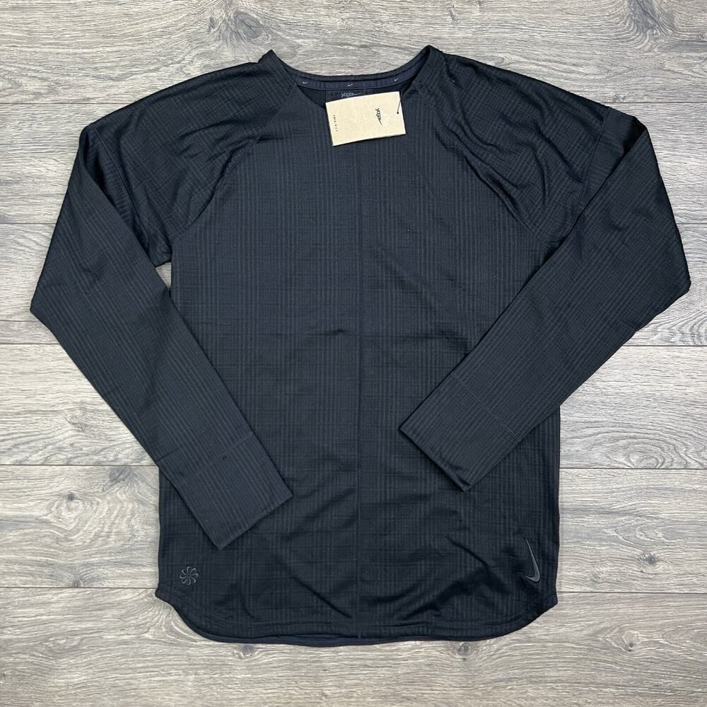 Nike Yoga Long Sleeve Top Size XL Mens Black Dri Fit Thumbholes $85
